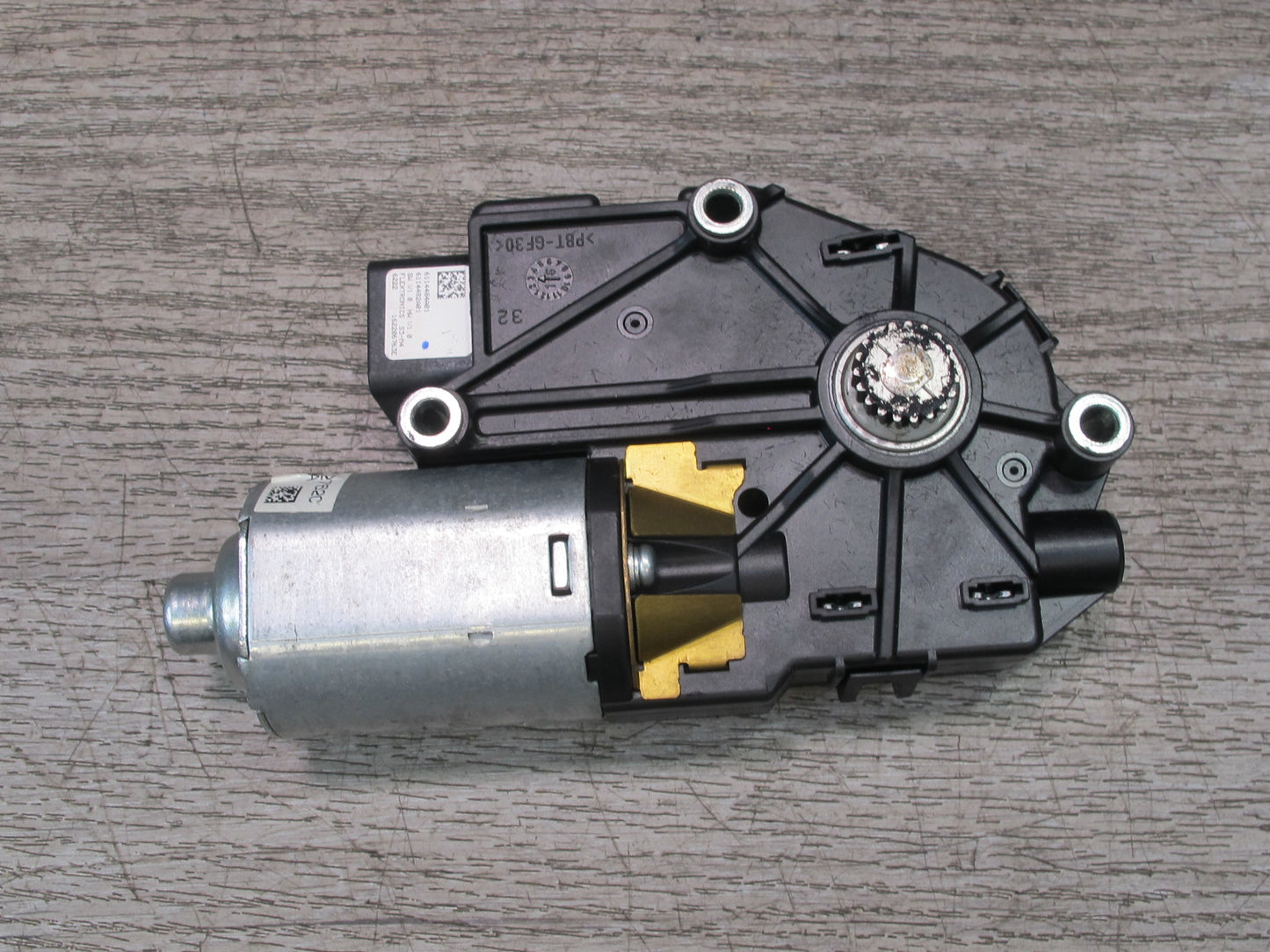 2017-2020 Maserati Levante M161 Upper Sunroof Motor Drive Unit