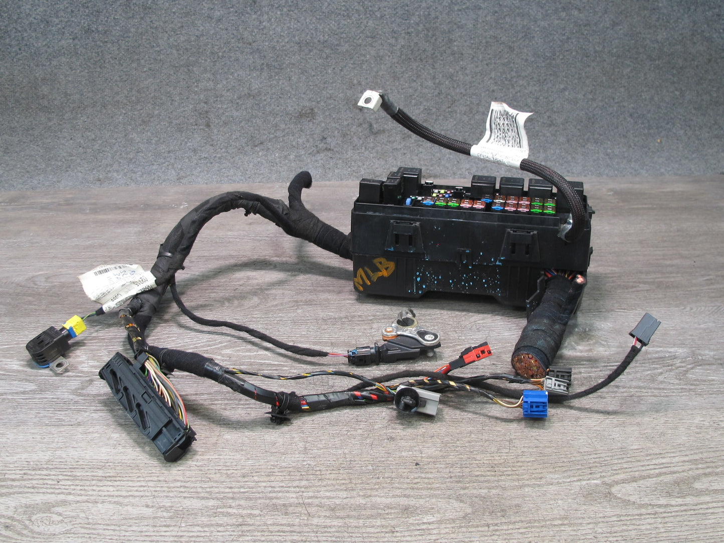 17-20 Maserati Levante M161 Rear Battery Fuse Box Power Junction Relay Module