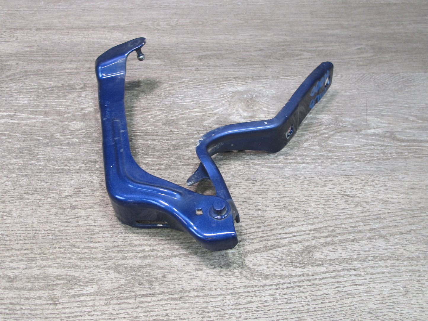 2017-2020 Maserati Levante M161 Front Left & Right Side Hood Hinge Support Set