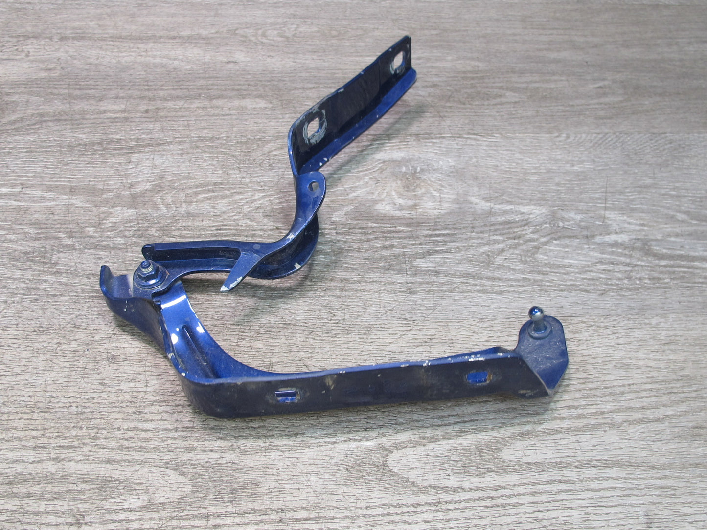 2017-2020 Maserati Levante M161 Front Left & Right Side Hood Hinge Support Set