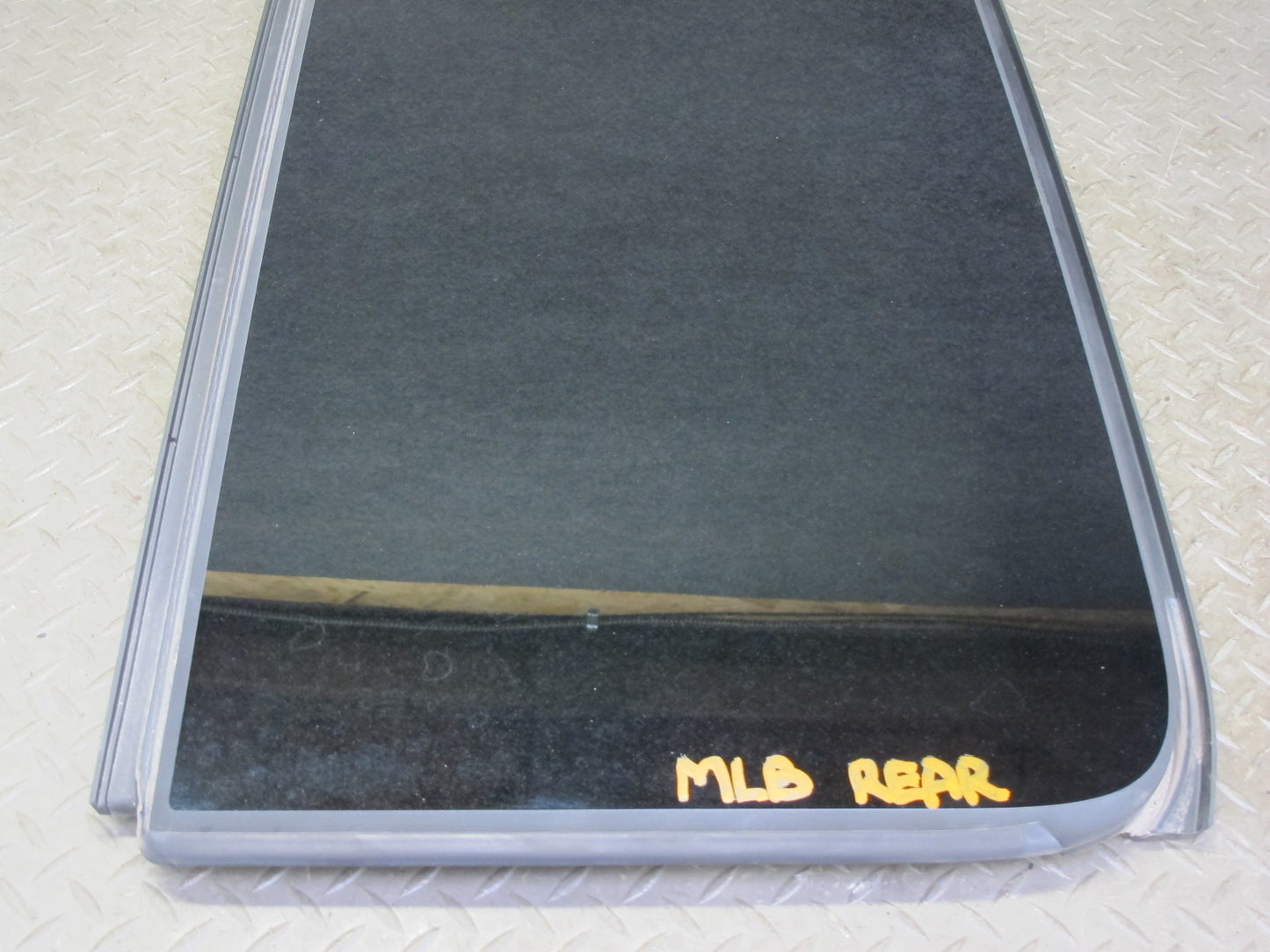 2017-2020 Maserati Levante M161 Rear Sunroof Glass Window Panel 6114130