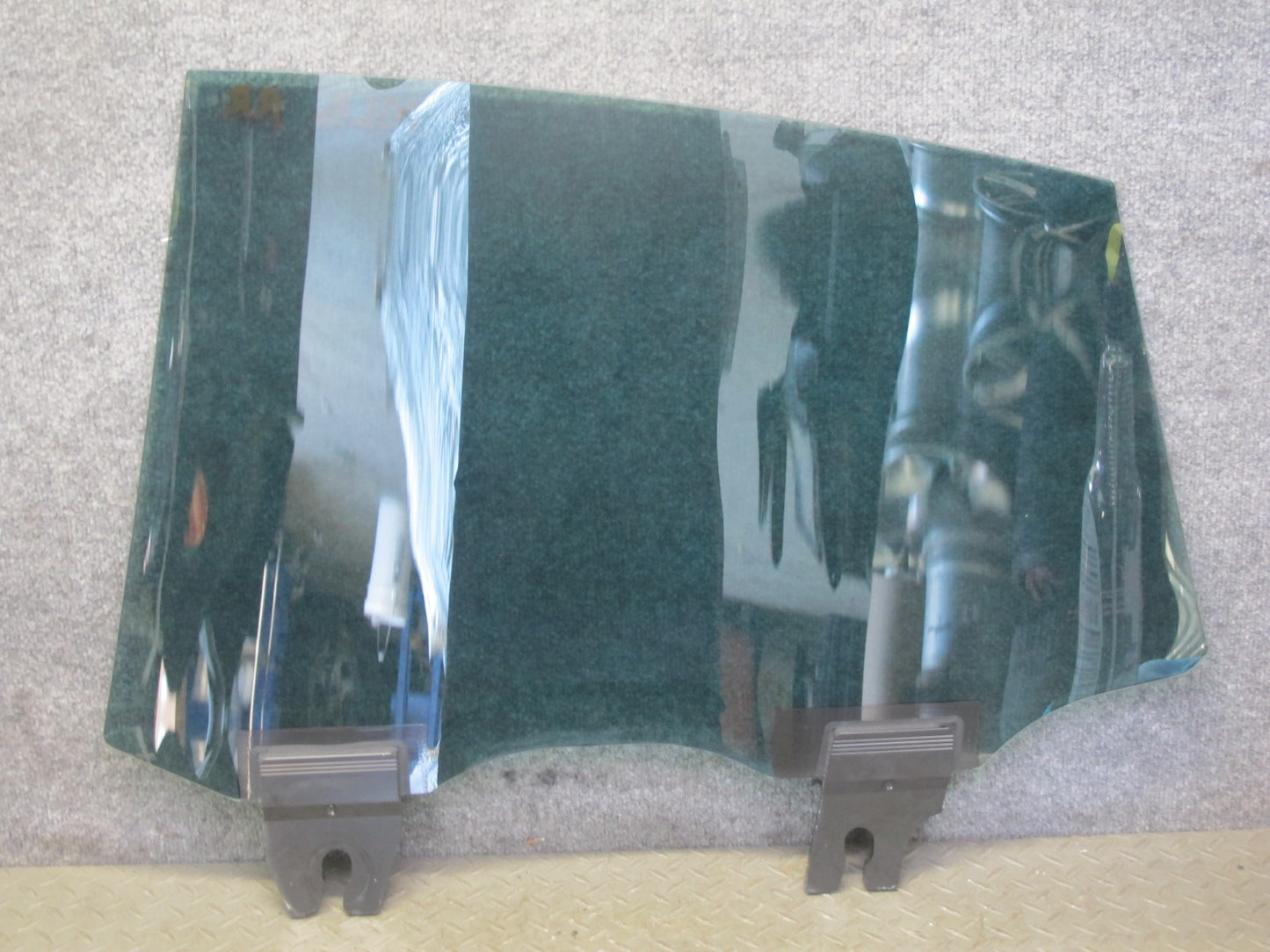2017-2020 Maserati Levante M161 Rear Right Pass Side Door Glass Window
