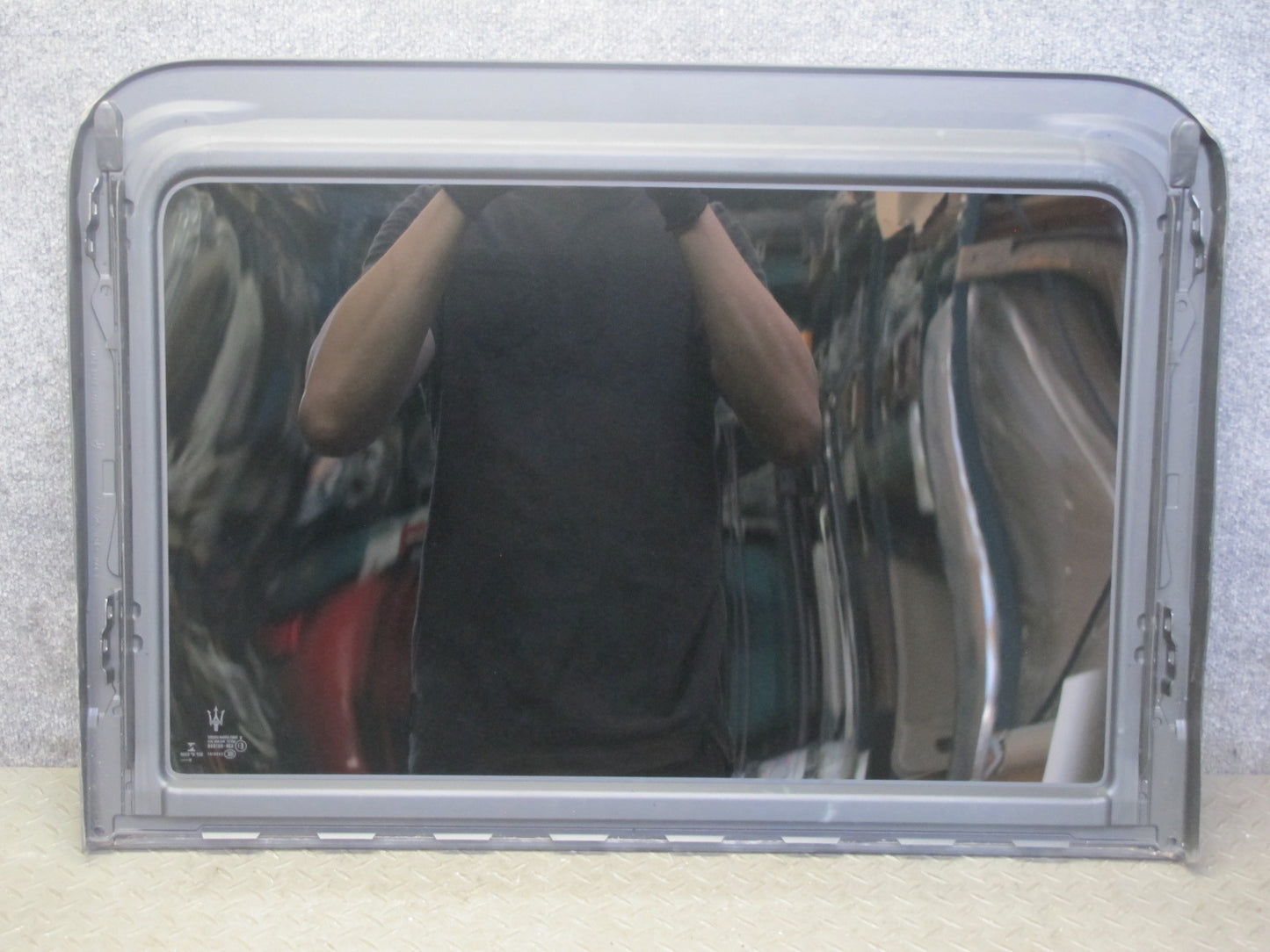 2017-2020 Maserati Levante M161 Front Sunroof Glass Window Panel 6114134