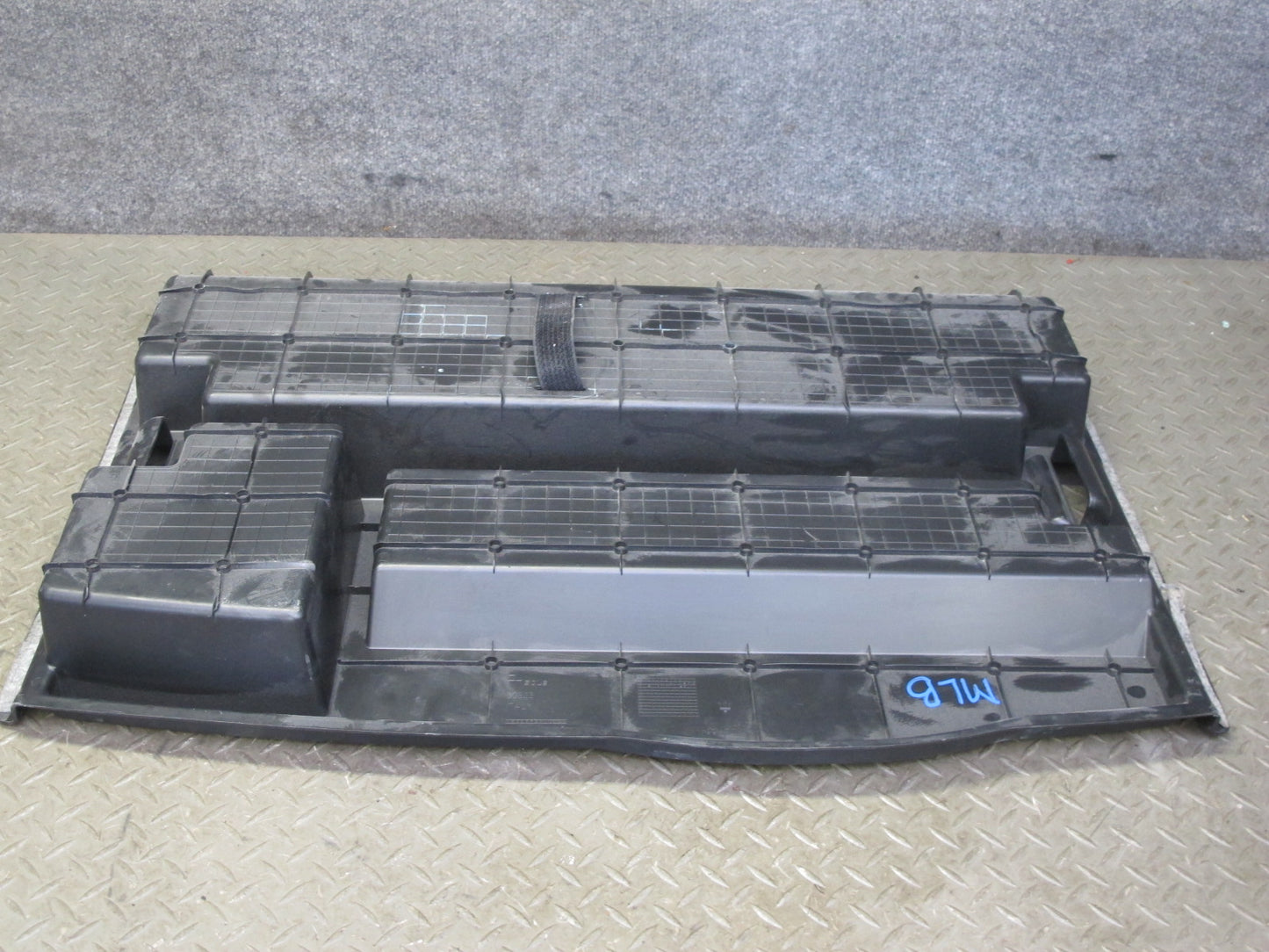 2017-2020 Maserati Levante M161 Rear Trunk Cargo Floor Tray Storage