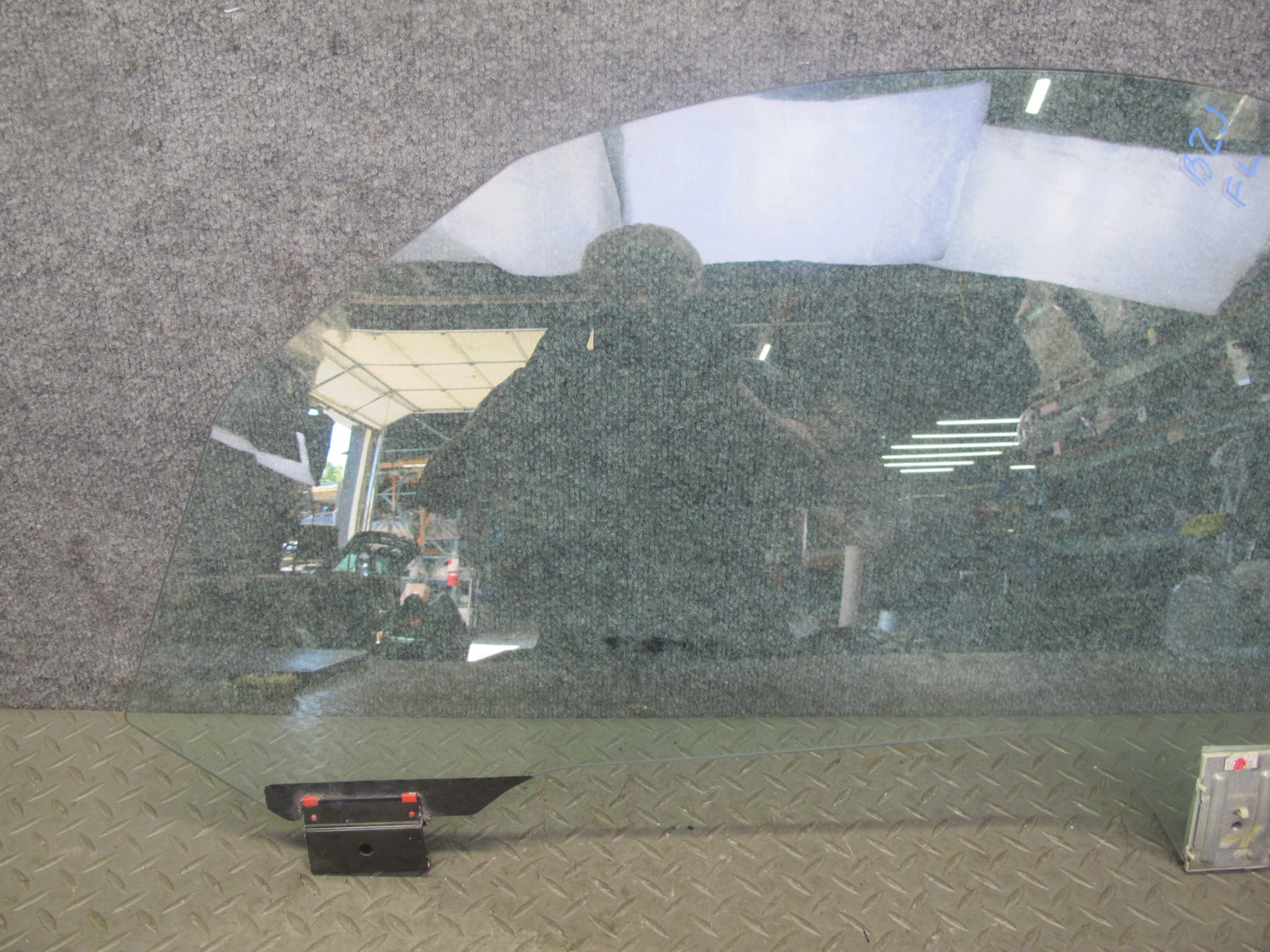 03-08 BMW E85 Z4 Front Left Driver Door Window Glass OEM