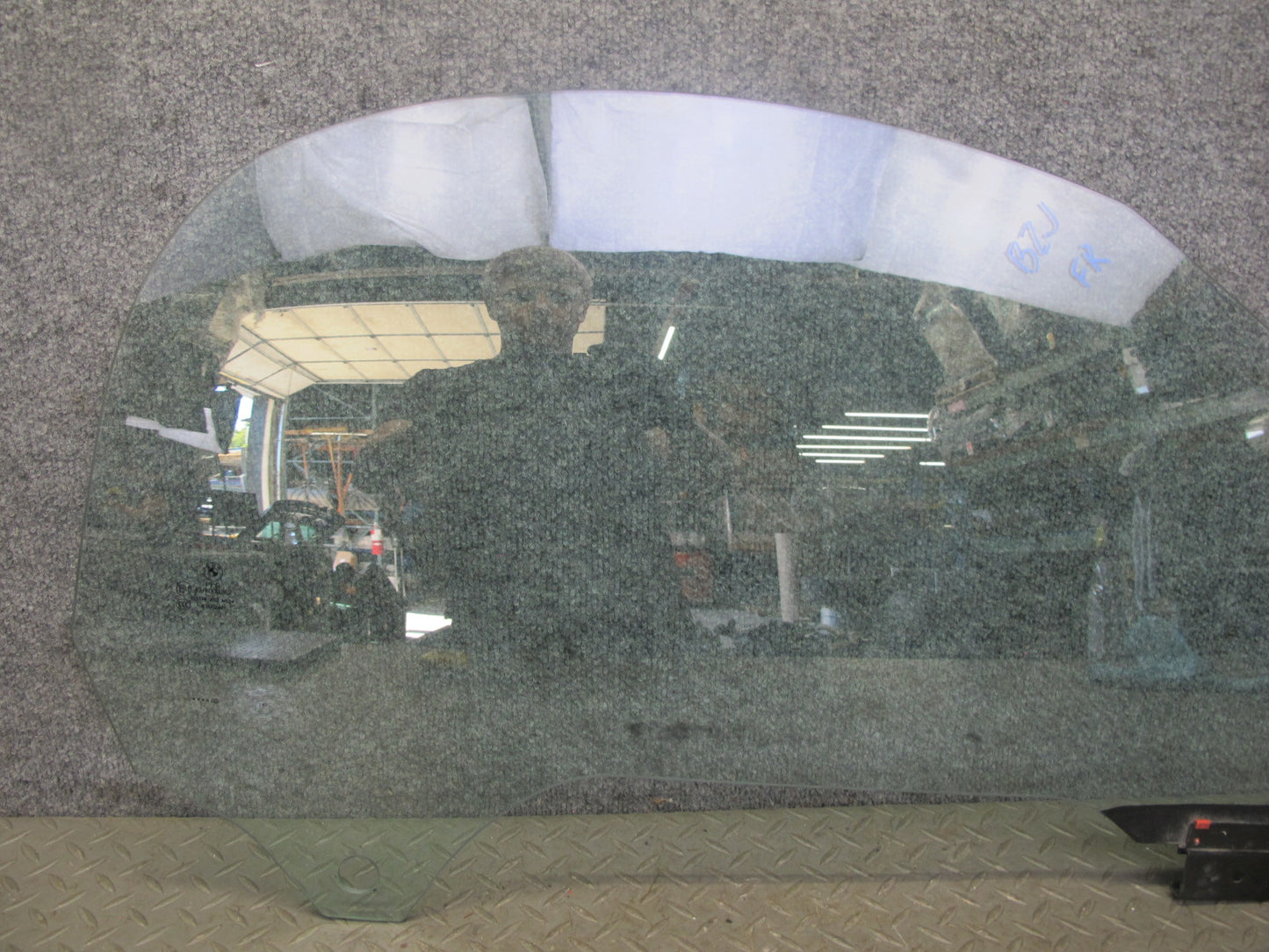 03-08 BMW E85 Z4 Front Right Passenger Door Window Glass OEM