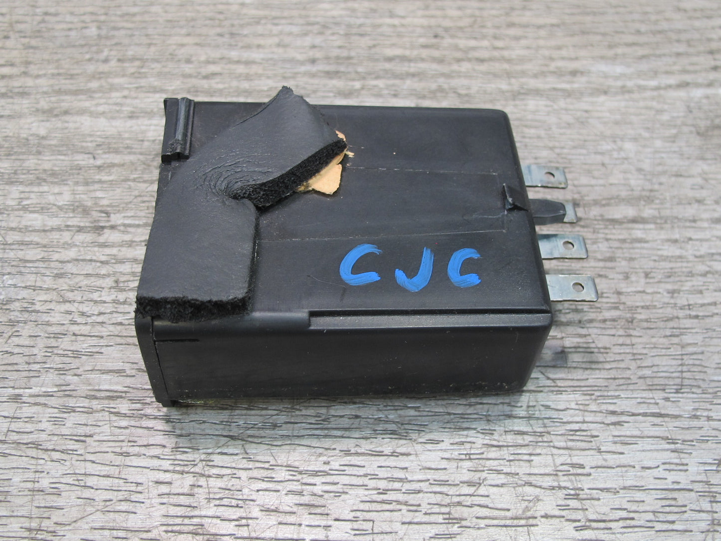 90-96 Chevrolet Corvette C4 KEY Alarm Module OEM