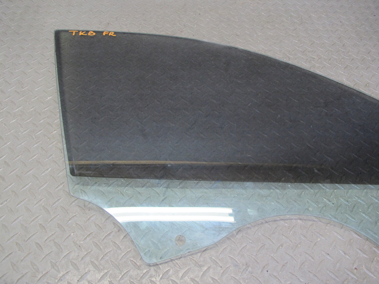 2008-2013 BMW E90 M3 328i 335i Front Right Door Glass Window