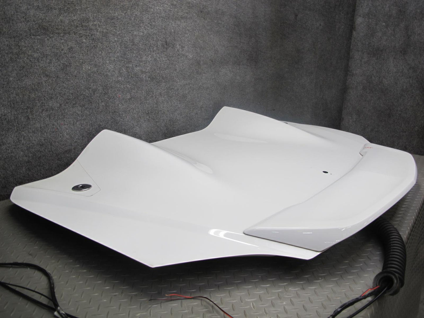 07-10 Saturn SKY Redline Rear Trunk Lid w Spoiler Polar White OEM