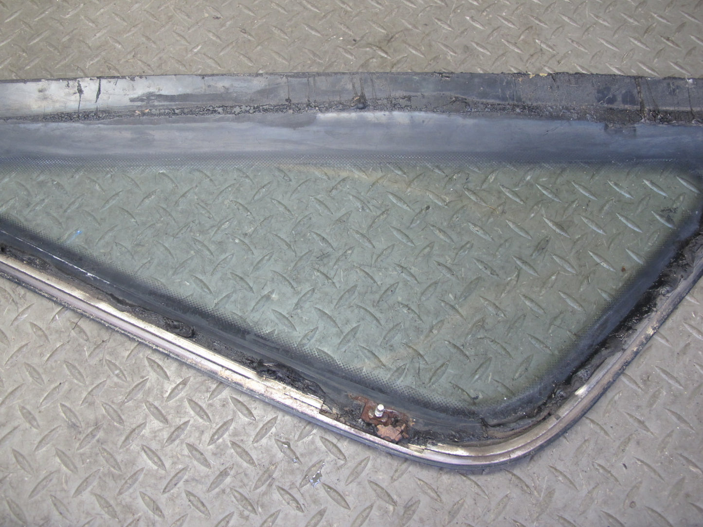 89-92 Toyota Supra MA70L Rear Left Quarter Glass Window w Molding Trim Set OEM