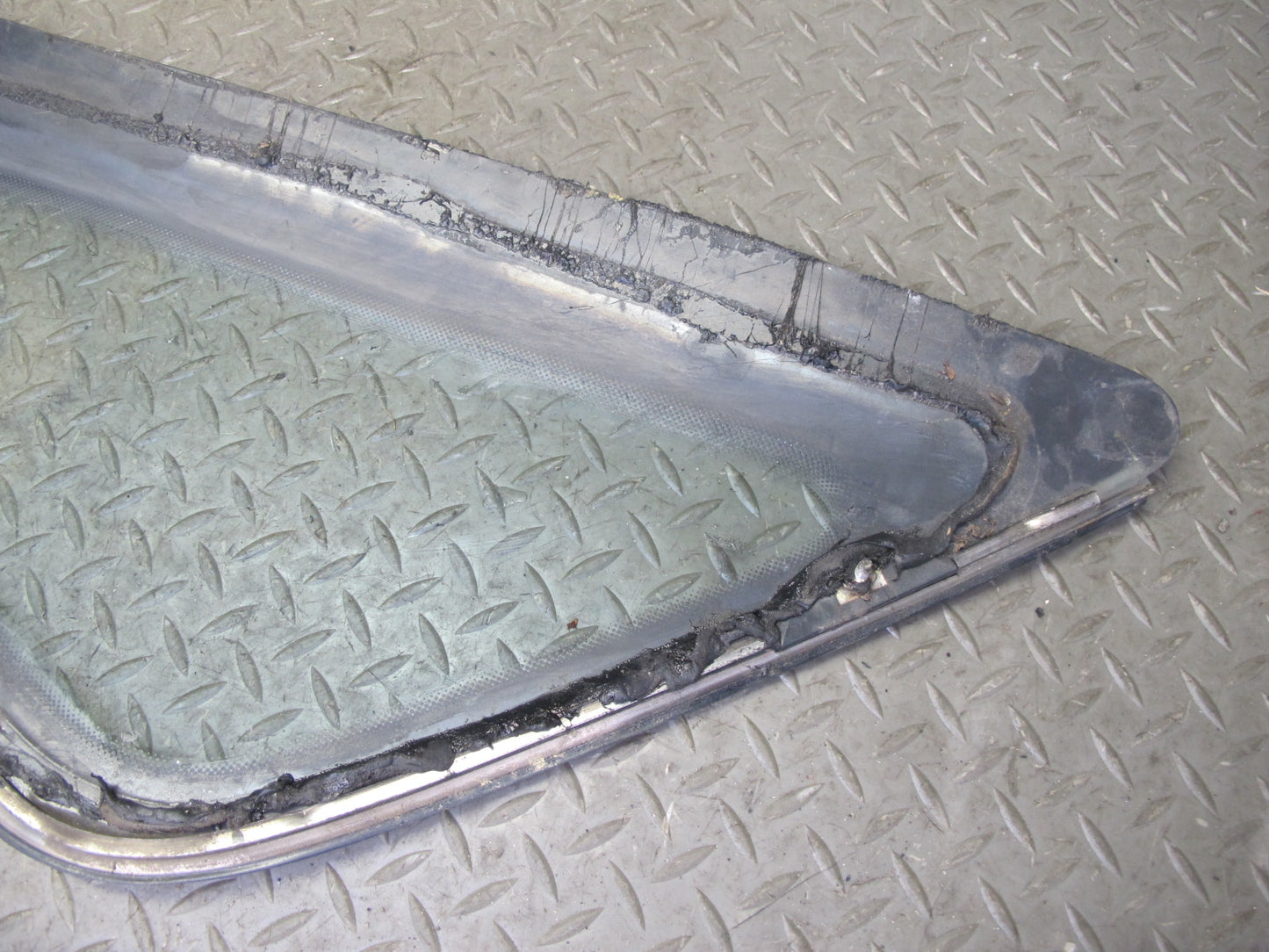 89-92 Toyota Supra MA70L Rear Left Quarter Glass Window w Molding Trim Set OEM