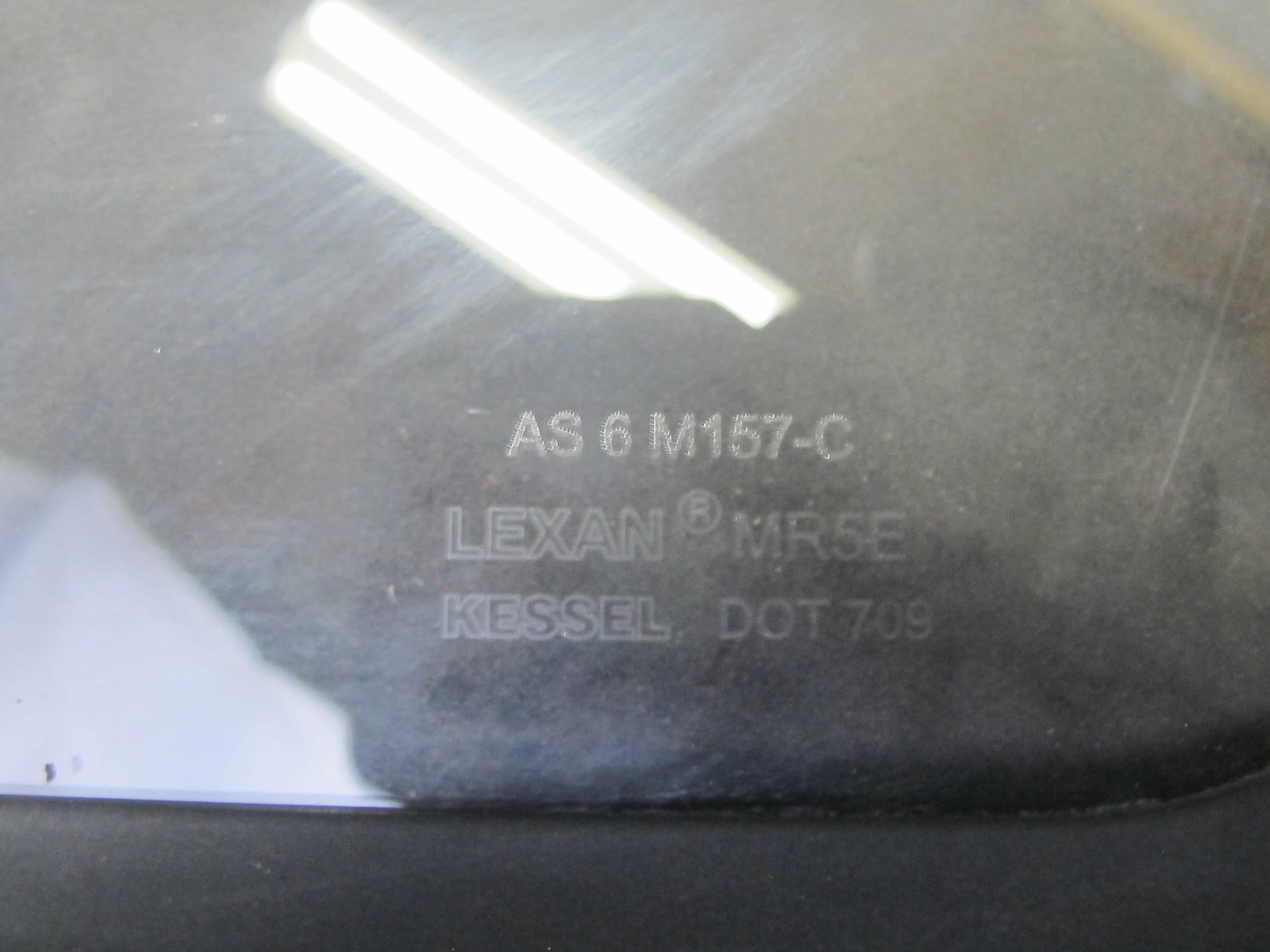 1997-2004 Porsche Boxster 986 Rear Center Wind Screen Wind Deflector Glass Panel