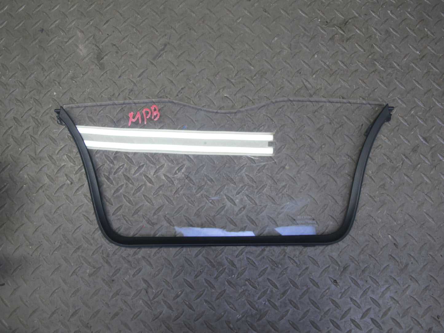 1997-2004 Porsche Boxster 986 Rear Center Wind Screen Wind Deflector Glass Panel