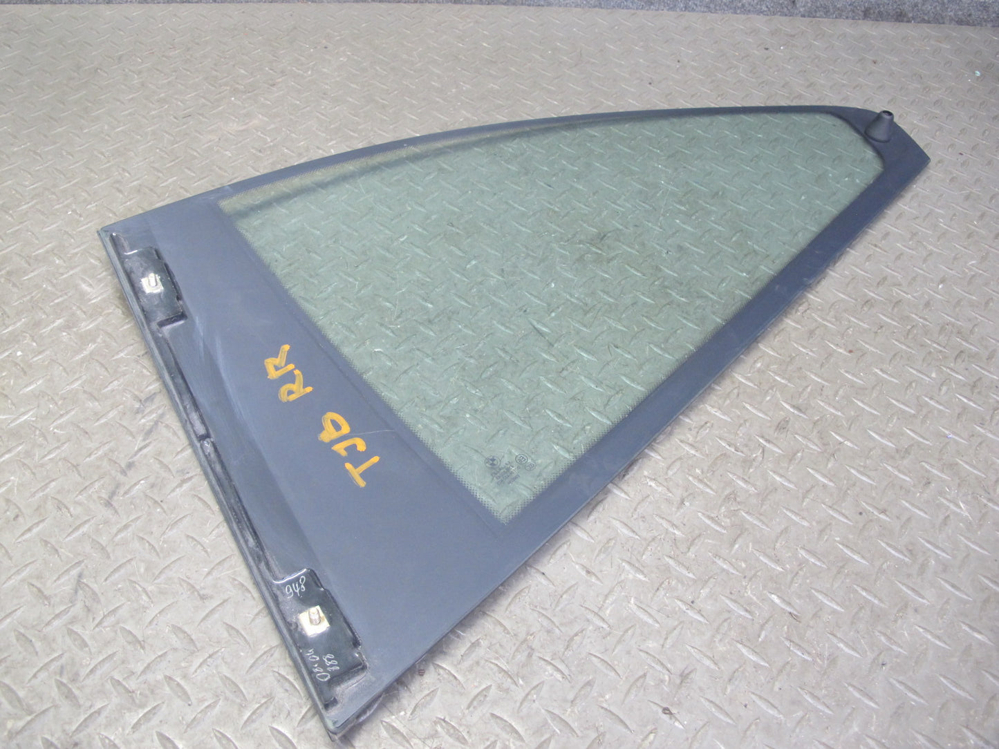 01-06 BMW E46 330Ci 3-SERIES Coupe Rear Right Quarter Glass Window w Seal OEM