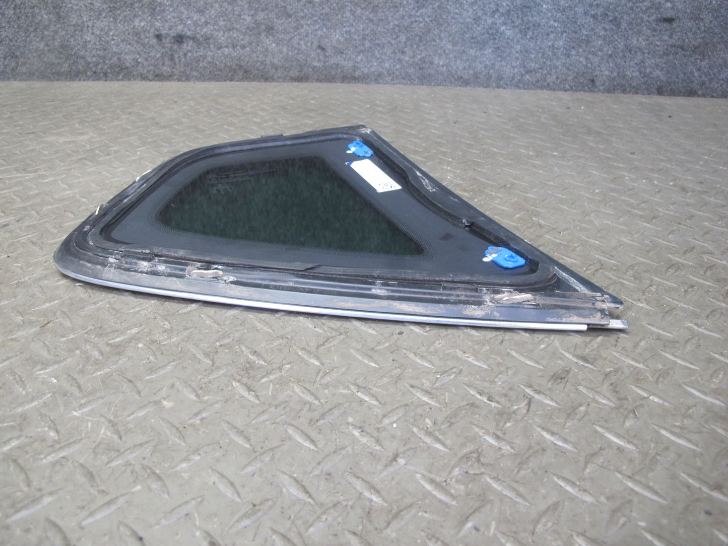 2017-2020 Maserati Levante M161 Rear Right Side Quarter Corner Glass Window