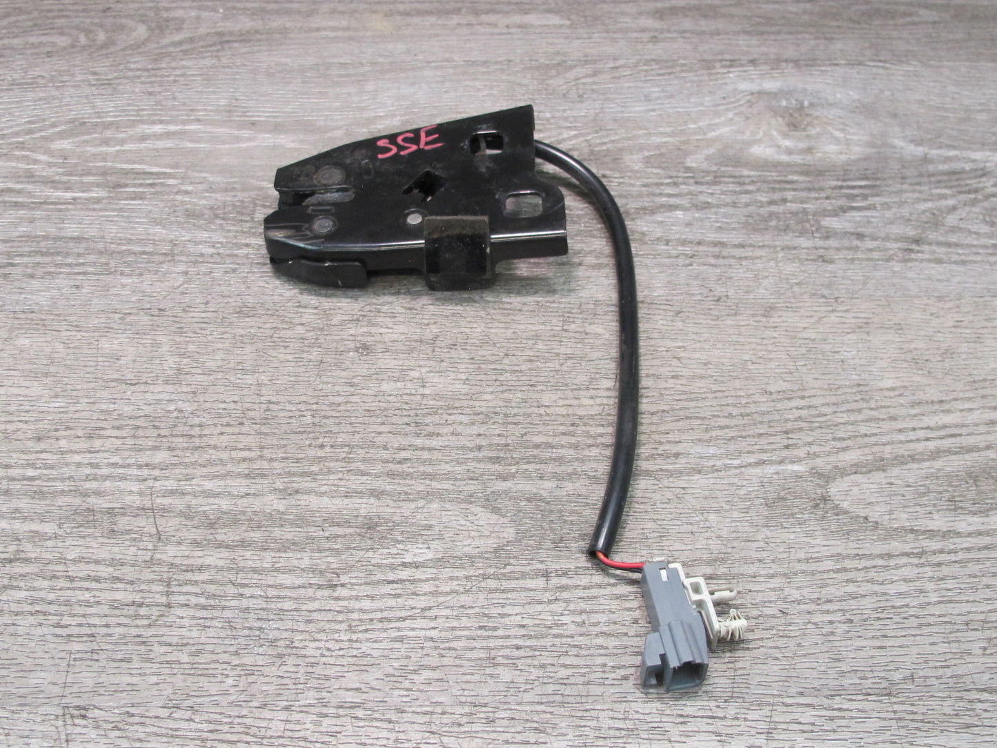 07-10 Saturn SKY Pontiac Solstice Rear Trunk Lid Lock Latch Actuator OEM