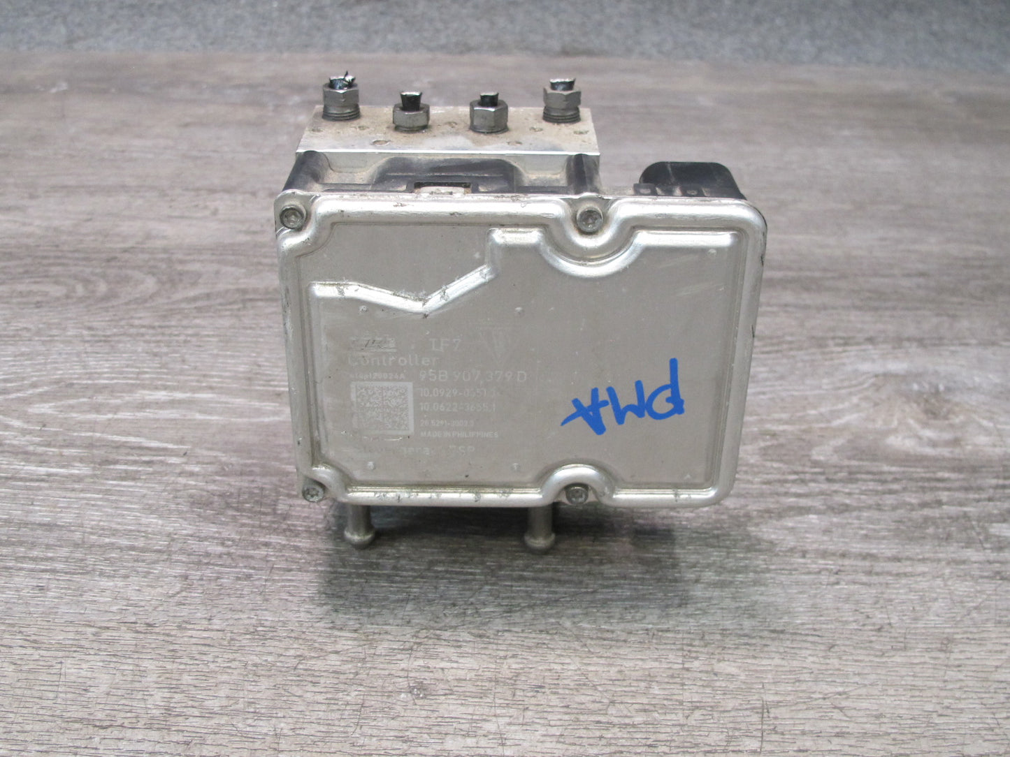 2015-2016 Porsche Macan Anti Lock Brake ABS Pump Module 95B614517D