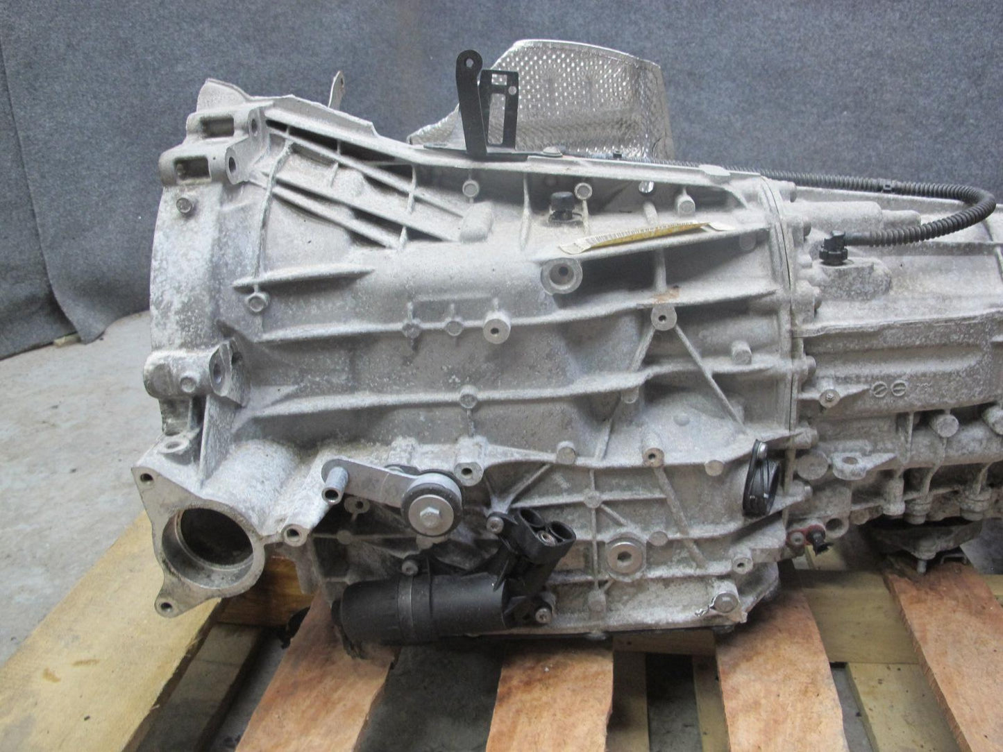 2015-2016 Porsche Macan S A5B02 A/T Automatic Transmission w Transfer Case 126k
