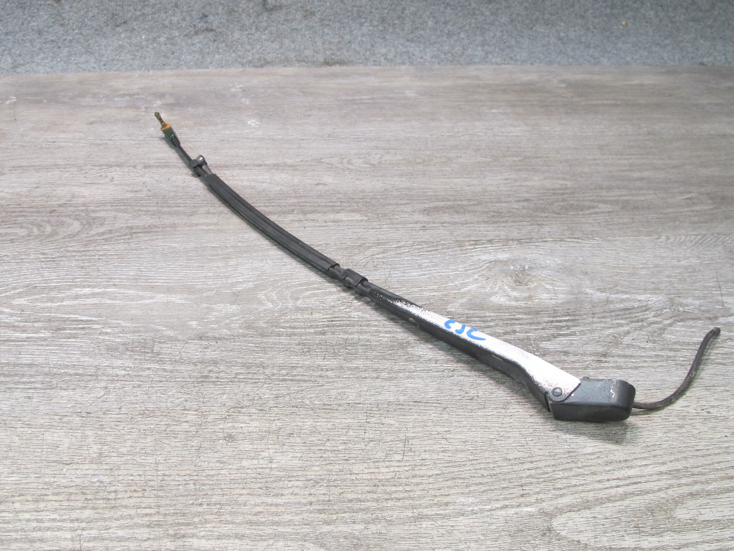 84-94 Chevrolet Corvette C4 Set of 2 Front Left & Right Windshield Wiper Arm OEM