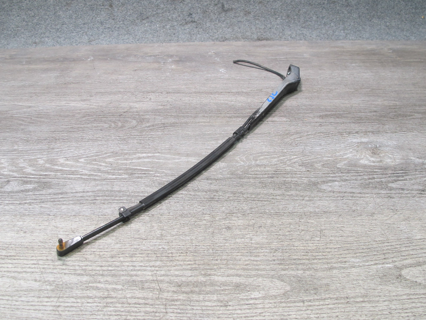 84-94 Chevrolet Corvette C4 Set of 2 Front Left & Right Windshield Wiper Arm OEM