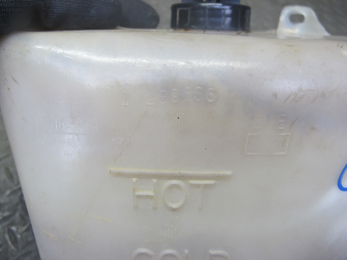 90-96 Chevrolet Corvette C4 Engine Expansion Overflow Reservoir Tank OEM