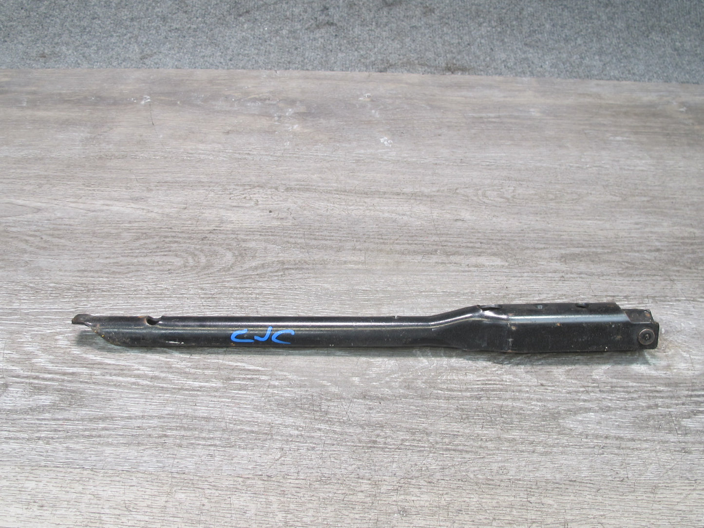 84-96 Chevrolet Corvette C4 Spare Tire LUG NUT Wrench Lift Jack Handle Mount OEM