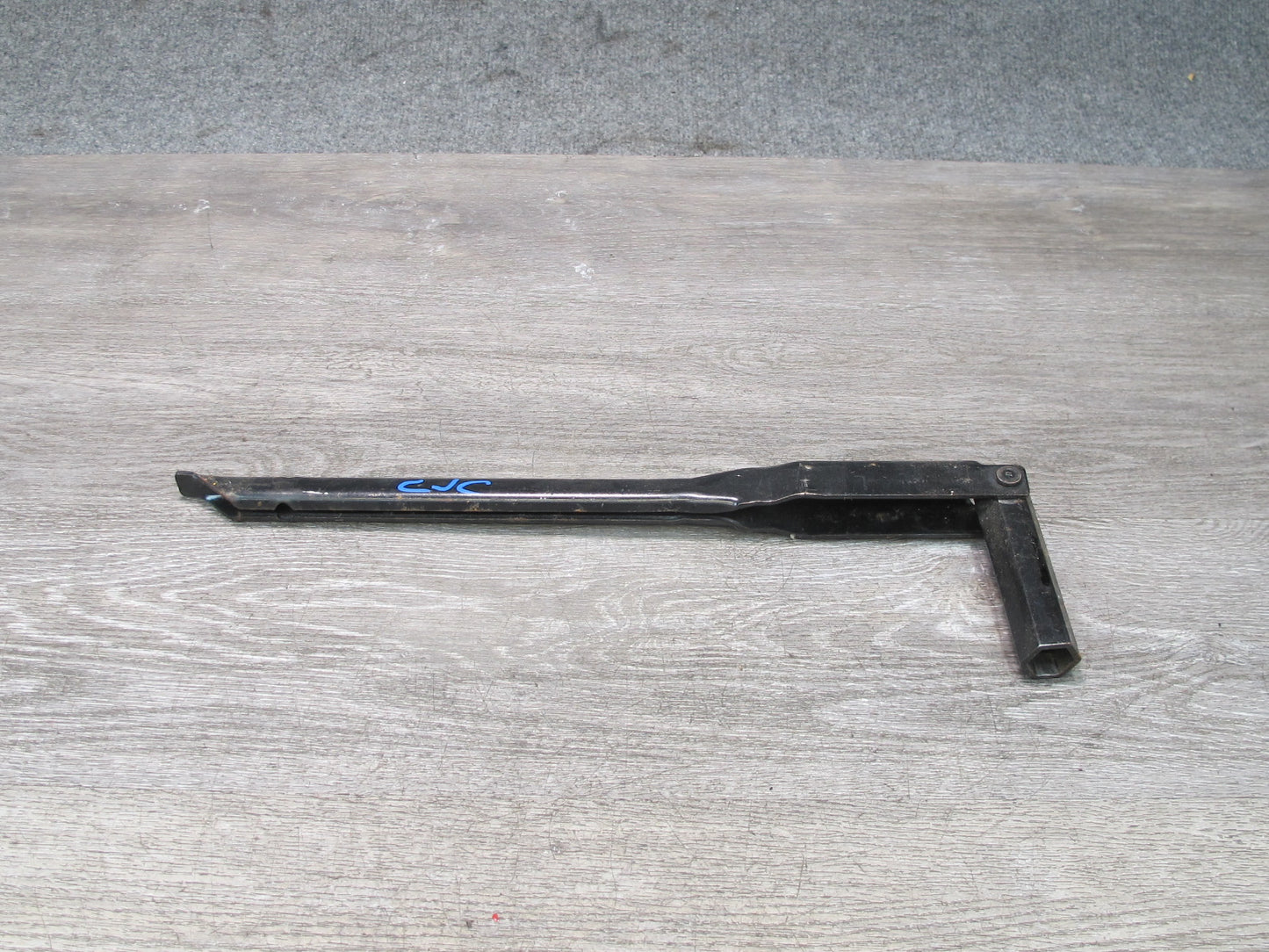 84-96 Chevrolet Corvette C4 Spare Tire LUG NUT Wrench Lift Jack Handle Mount OEM