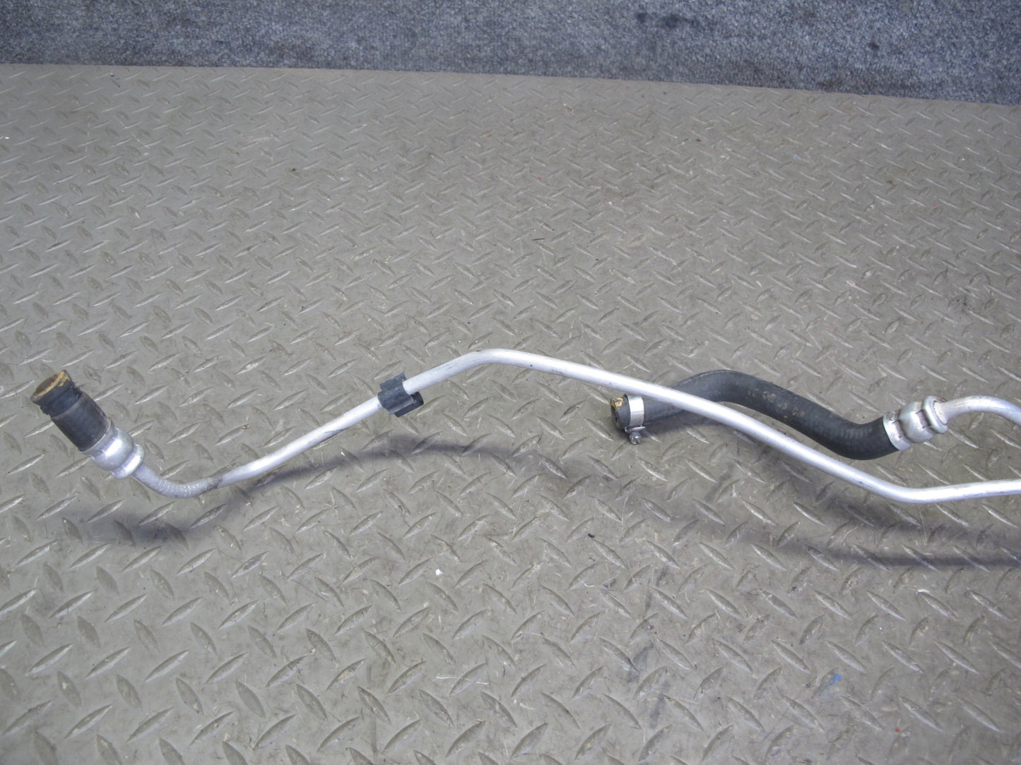 1993 Chevrolet Corvette C4 4L60 AT Auto Transmission Oil Cooler Pipe Line OEM
