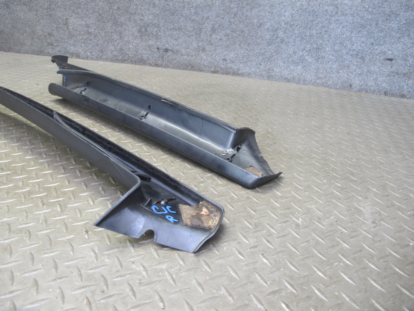 90-96 Chevrolet Corvette C4 Front Interior A Pillar Trim Cover Panel Set OEM