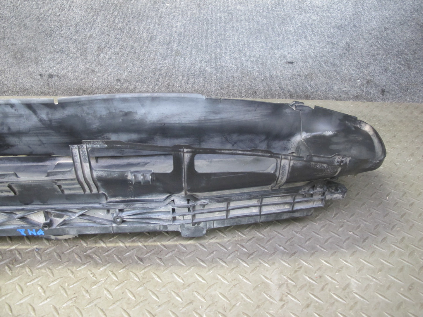 2015-2018 Porsche Macan Radiator Air Duct Louver Shutter Grille 95B121617