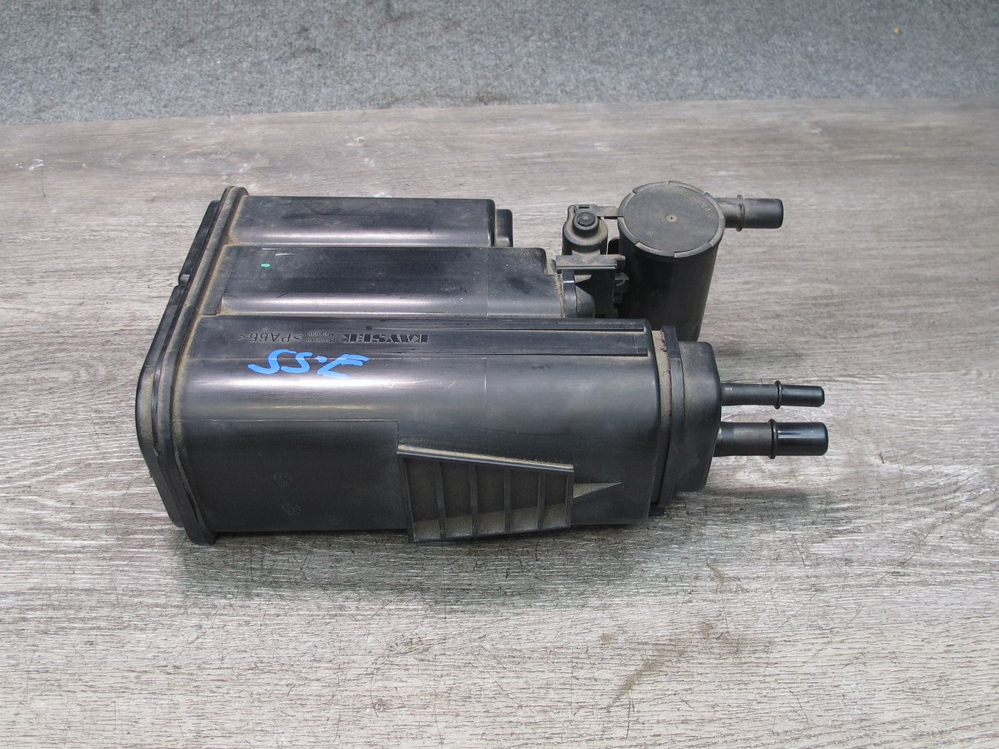 07-10 Saturn SKY Pontiac Solstice Fuel Evap Vapor Charcoal Canister OEM