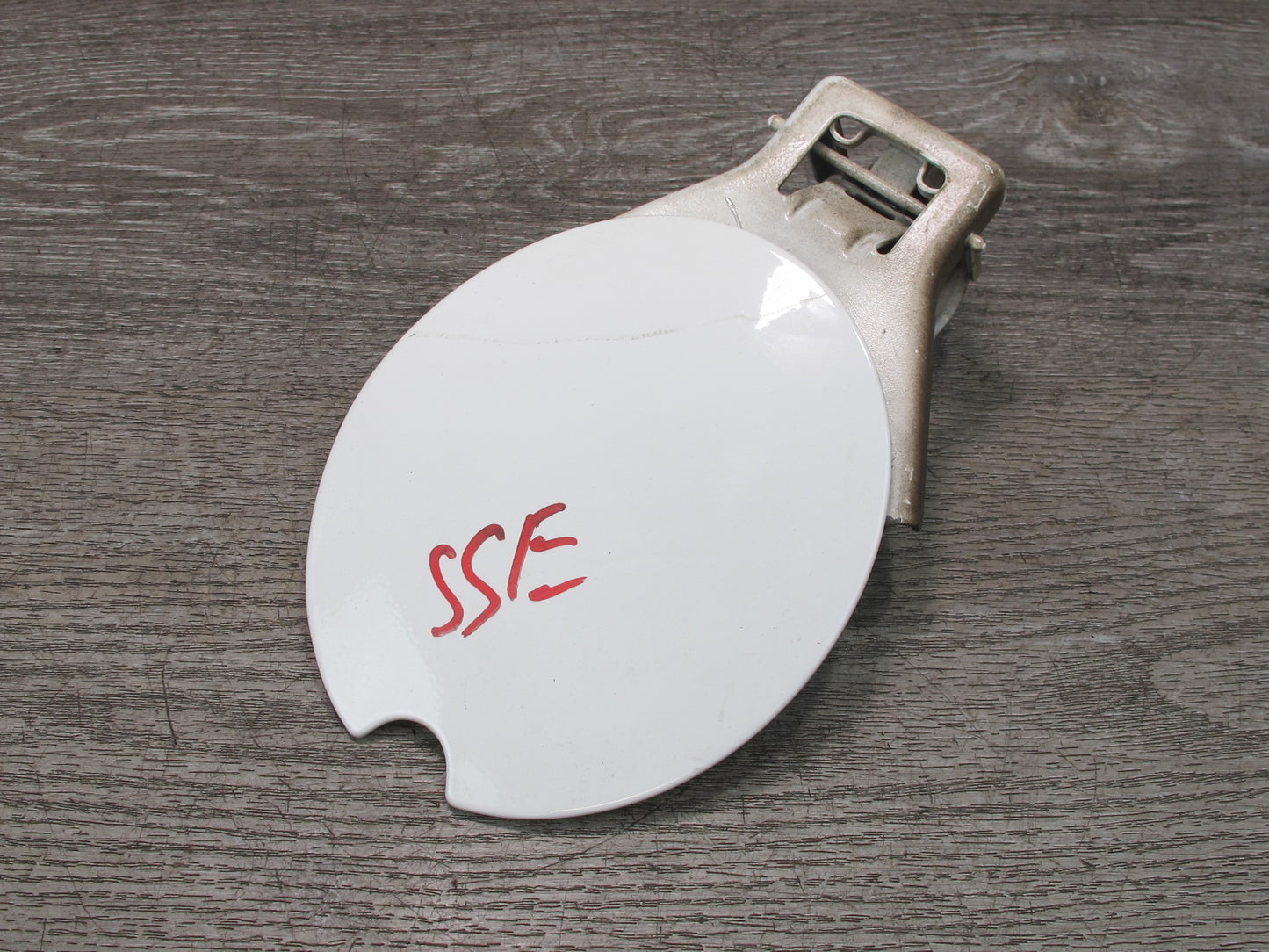 07-10 Saturn SKY Fuel Tank Filler Door Lid Cover w Housing Polar White OEM