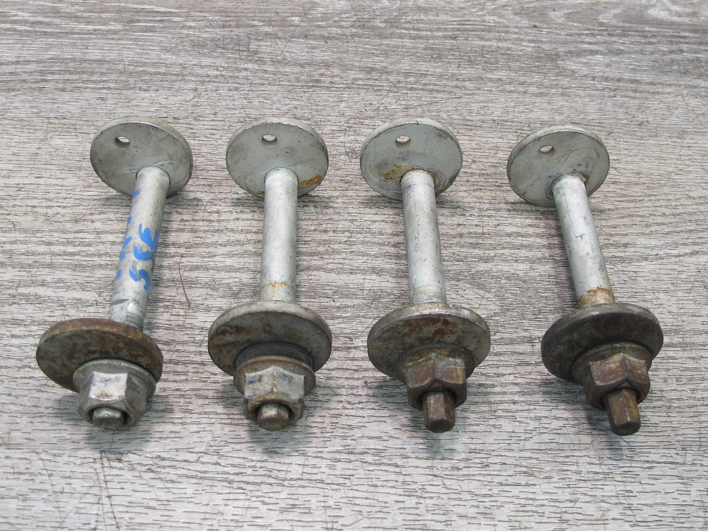 07-10 Saturn SKY Solstice Set of 4 Front Suspension Adjust Camber Bolt OEM