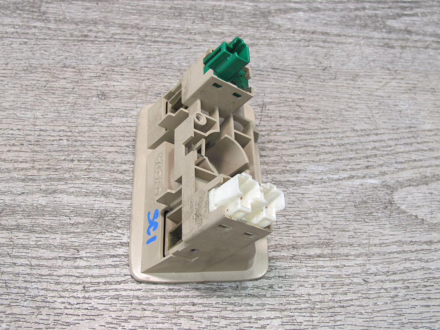 92-00 Lexus JZZ31L SC400 SC300 Fuel Door & Trunk Open Button Switch OEM