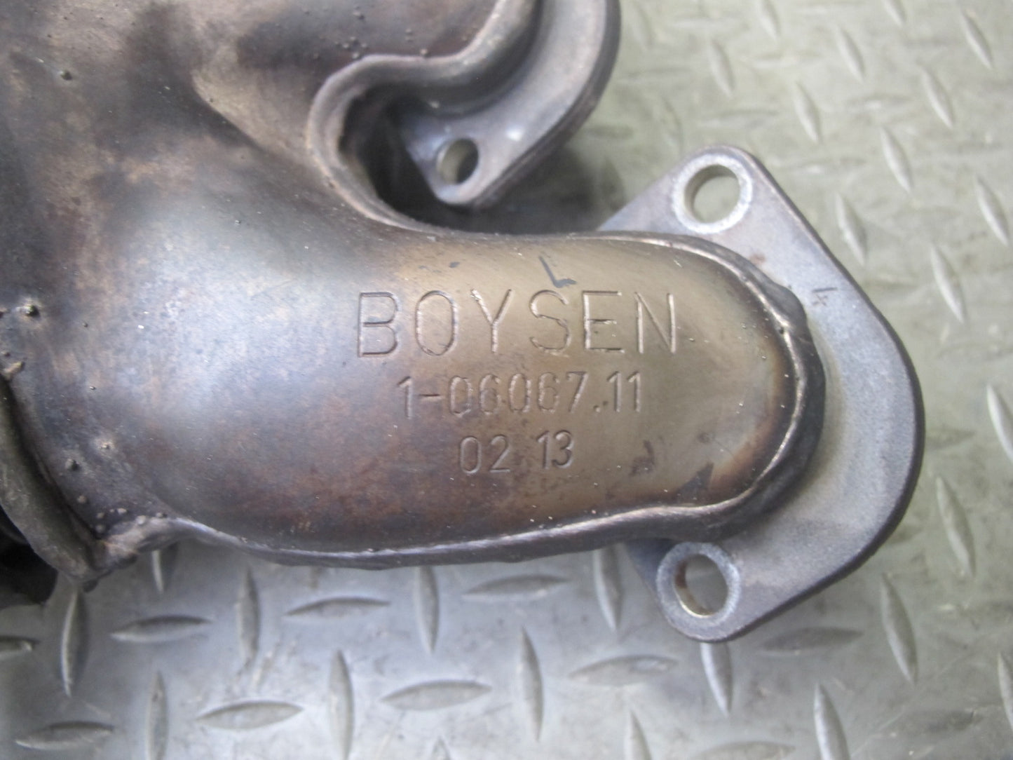 2010-2014 BMW E71 X6M S63 Engine Exhaust Manifold Header 7589089