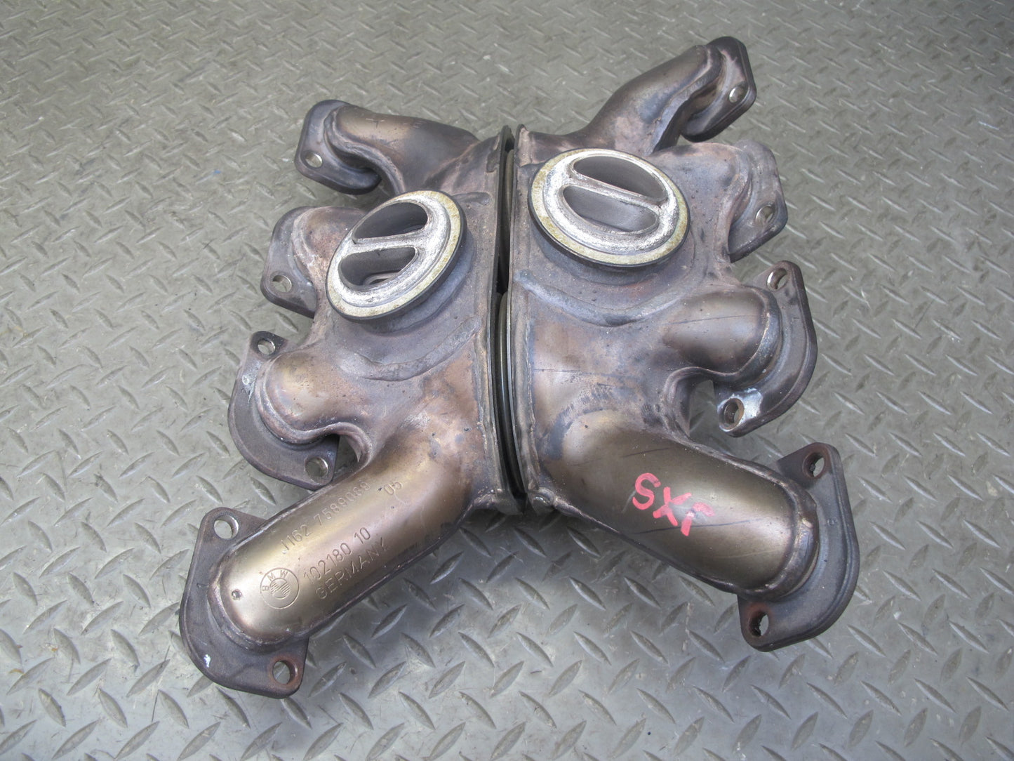 2010-2014 BMW E71 X6M S63 Engine Exhaust Manifold Header 7589089