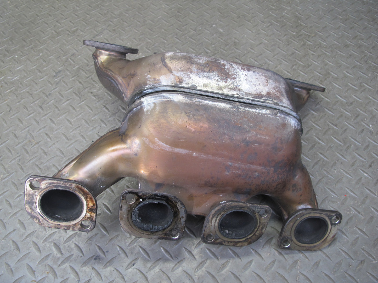 2010-2014 BMW E71 X6M S63 Engine Exhaust Manifold Header 7589089