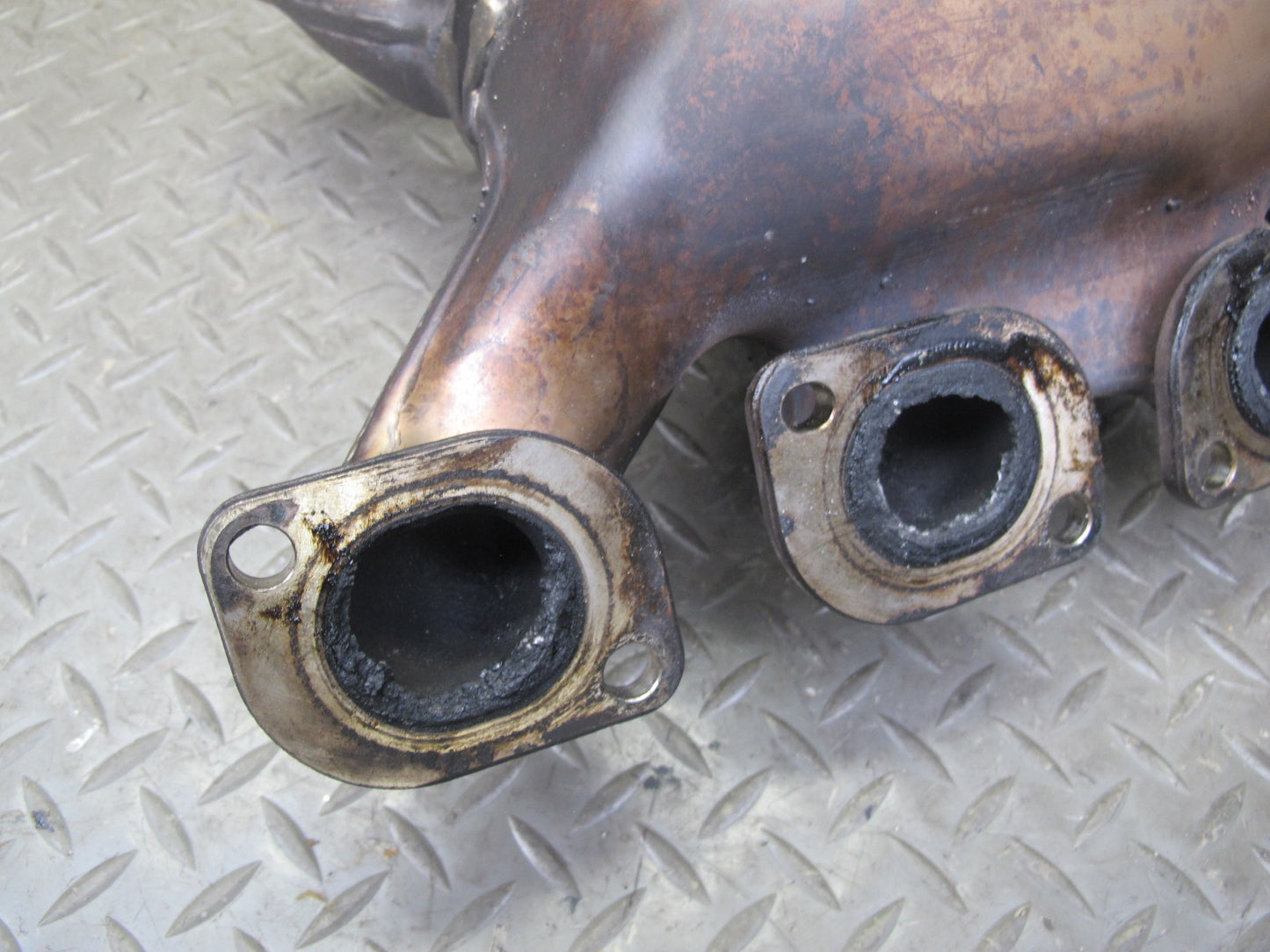 2010-2014 BMW E71 X6M S63 Engine Exhaust Manifold Header 7589089