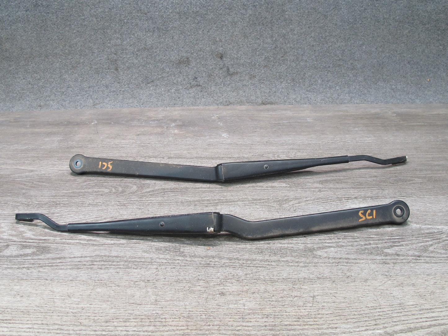 92-00 Lexus JZZ31L SC400 SC300 Front Left & Right Windshield Wiper Arm Set OEM