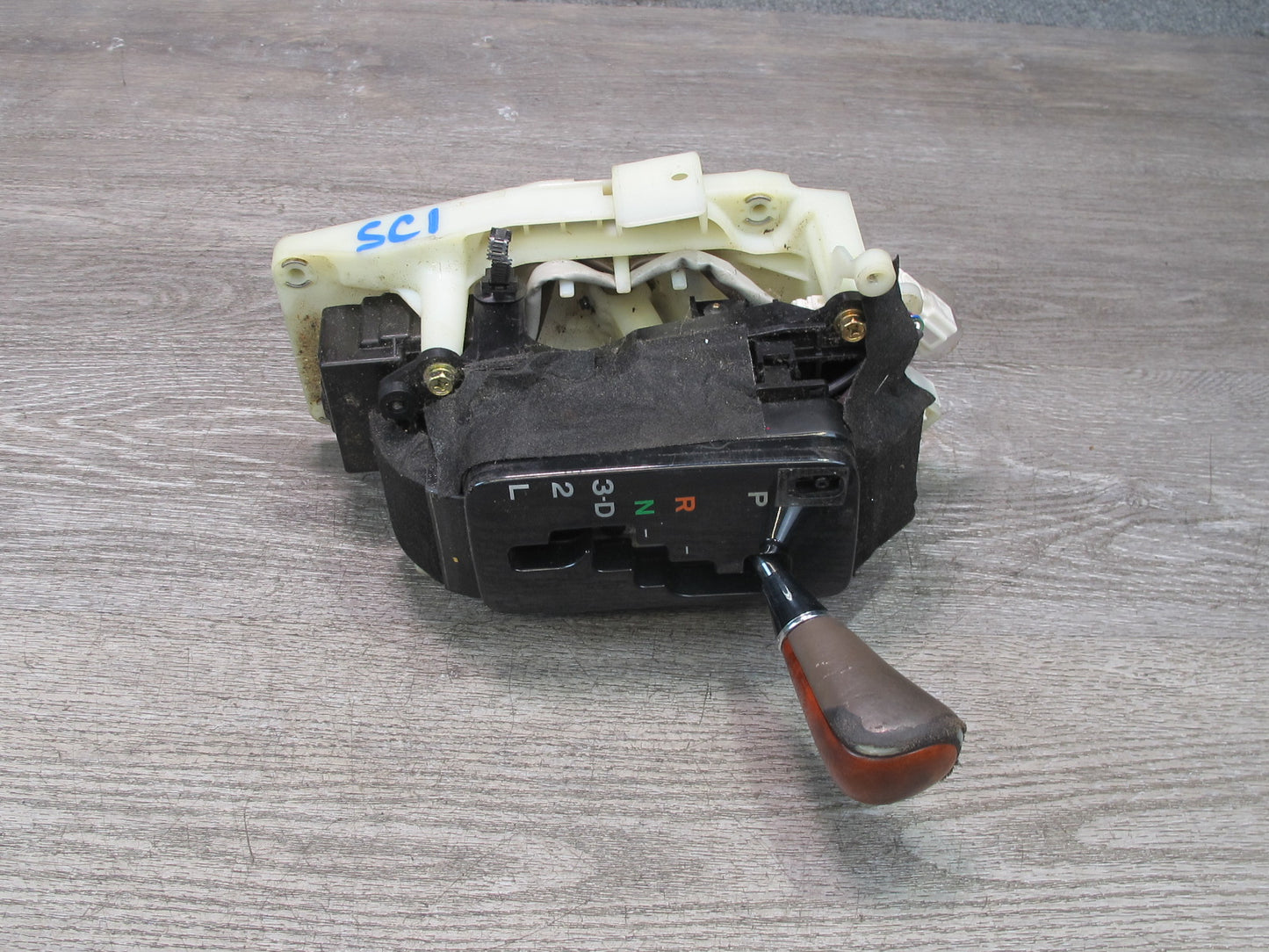 98-00 Lexus JZZ31L SC400 SC300 A/T Gear Shifter w Shifter Knob Assembly OEM