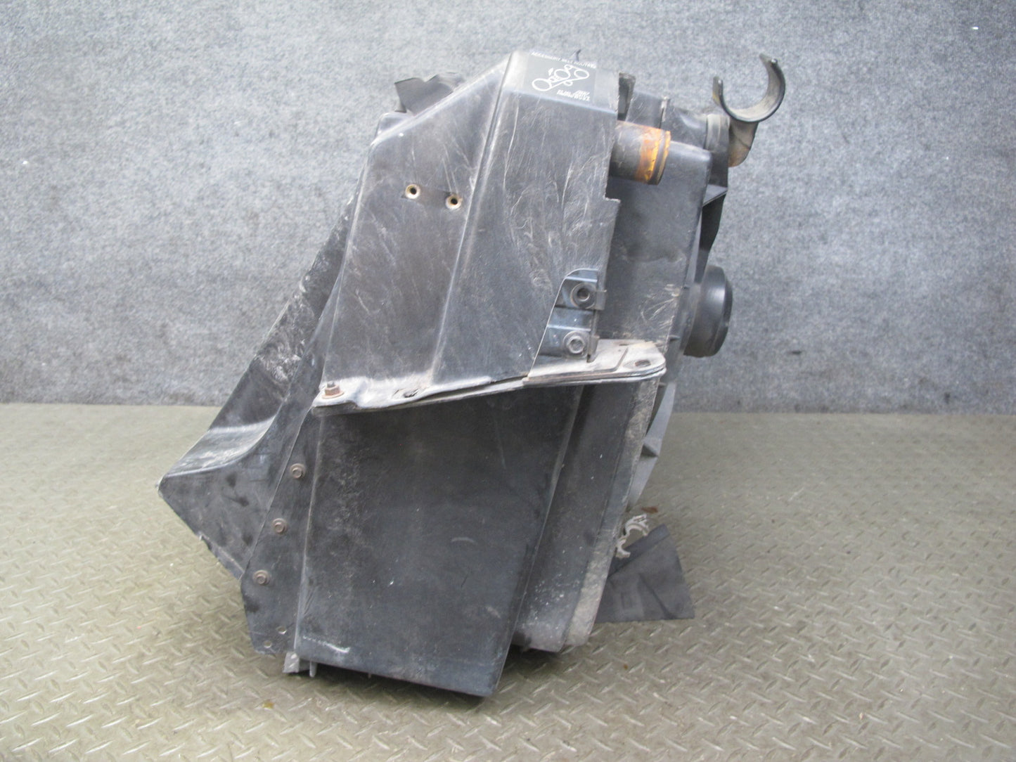 90-93 Chevrolet Corvette C4 A/T Engine Radiator AC Condenser Fan Shroud Assy OEM