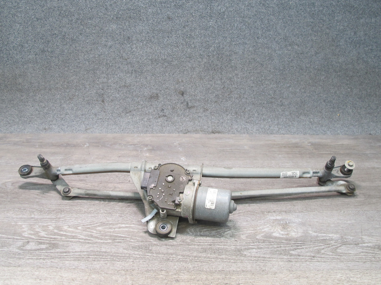 07-10 Saturn SKY Solstice Windshield Wiper Transmission Linkage w Motor OEM