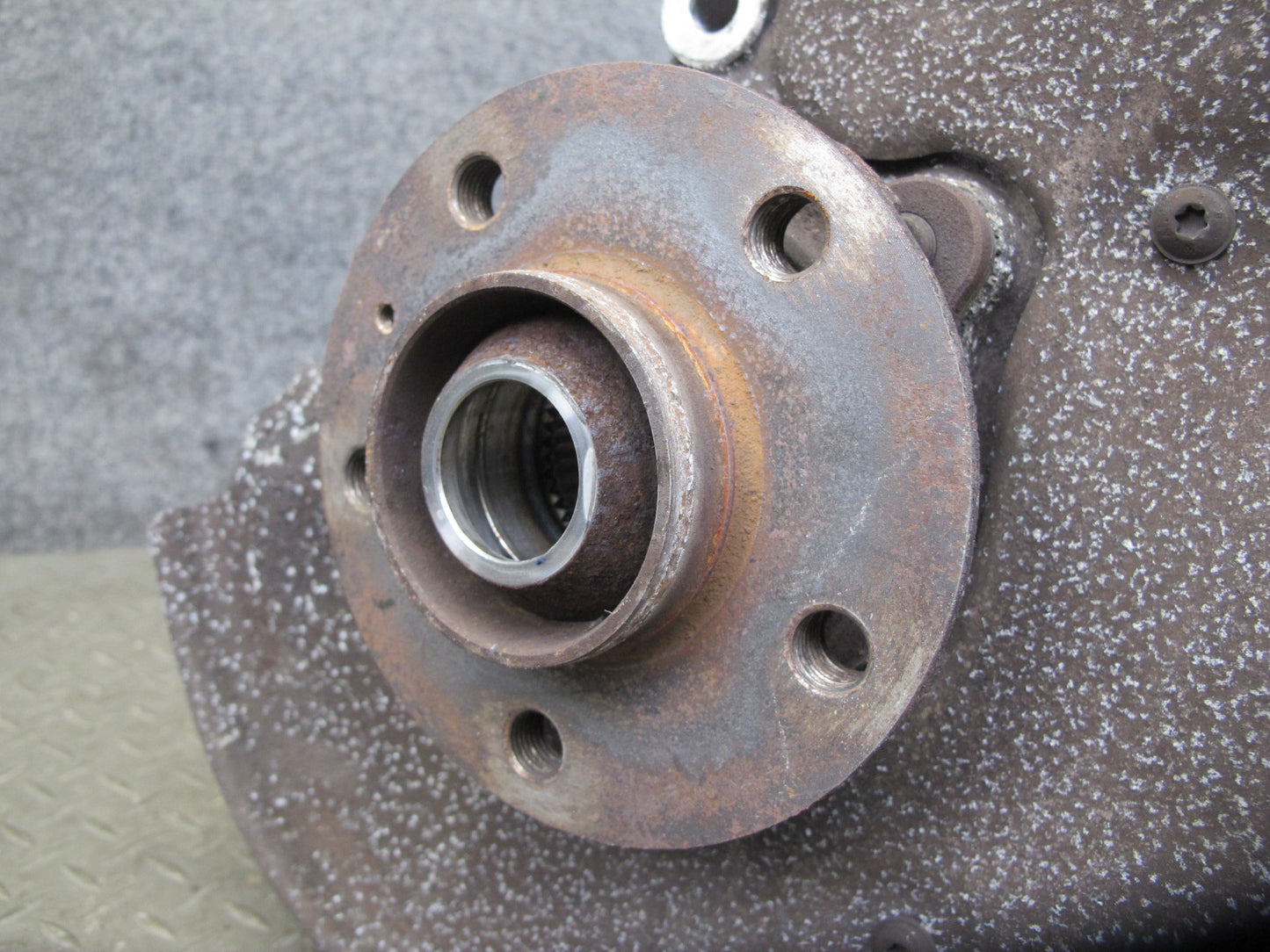 2015-2025 Porsche Macan AWD Rear Left Spindle Knuckle Wheel Hub Bearing