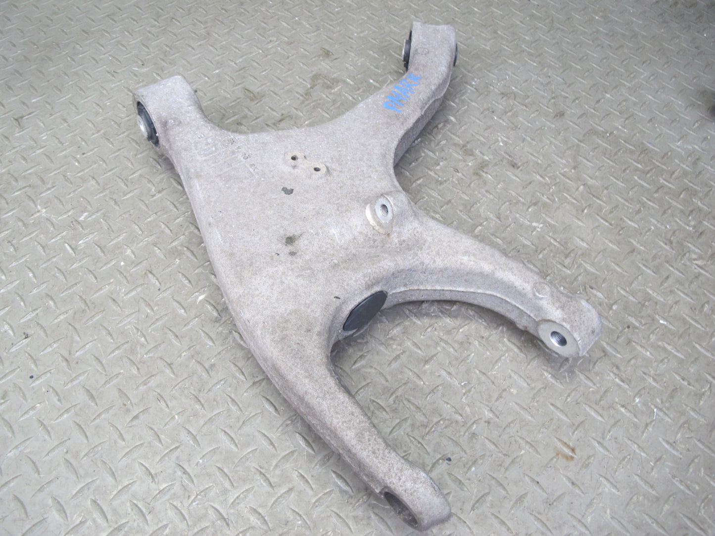 2015-2018 Porsche Macan Rear Right Upper & Lower Control Arm Set of 2