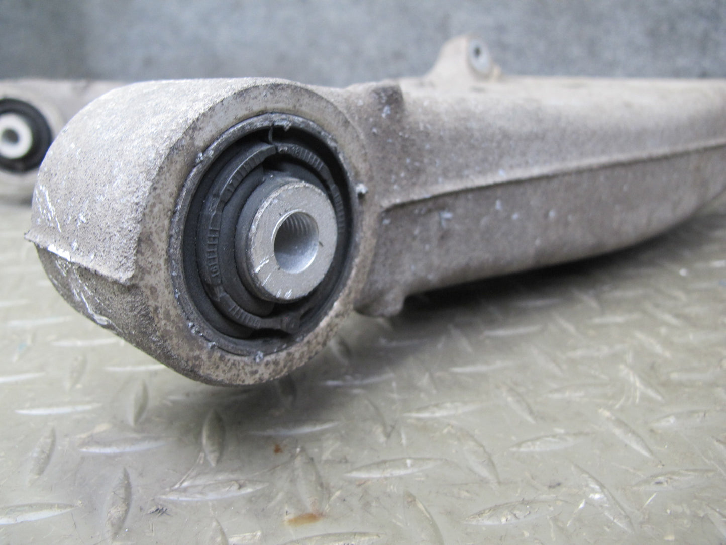 2015-2018 Porsche Macan Rear Right Upper & Lower Control Arm Set of 2