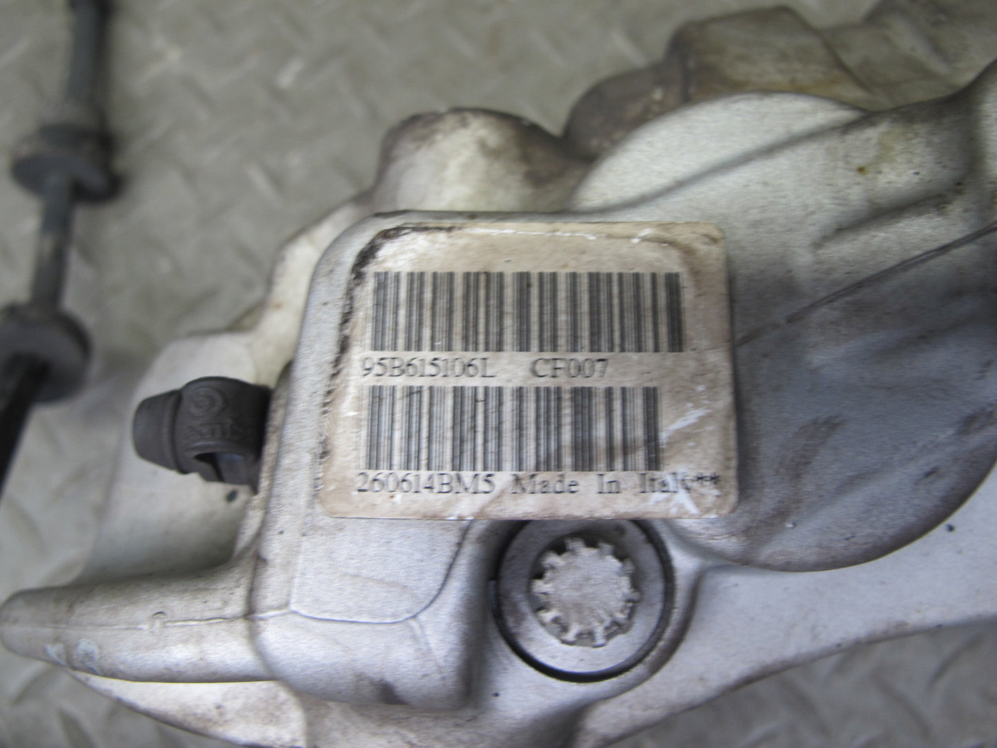 2015-2018 Porsche Macan S Front Left & Right Brembo Brake Caliper Set of 2