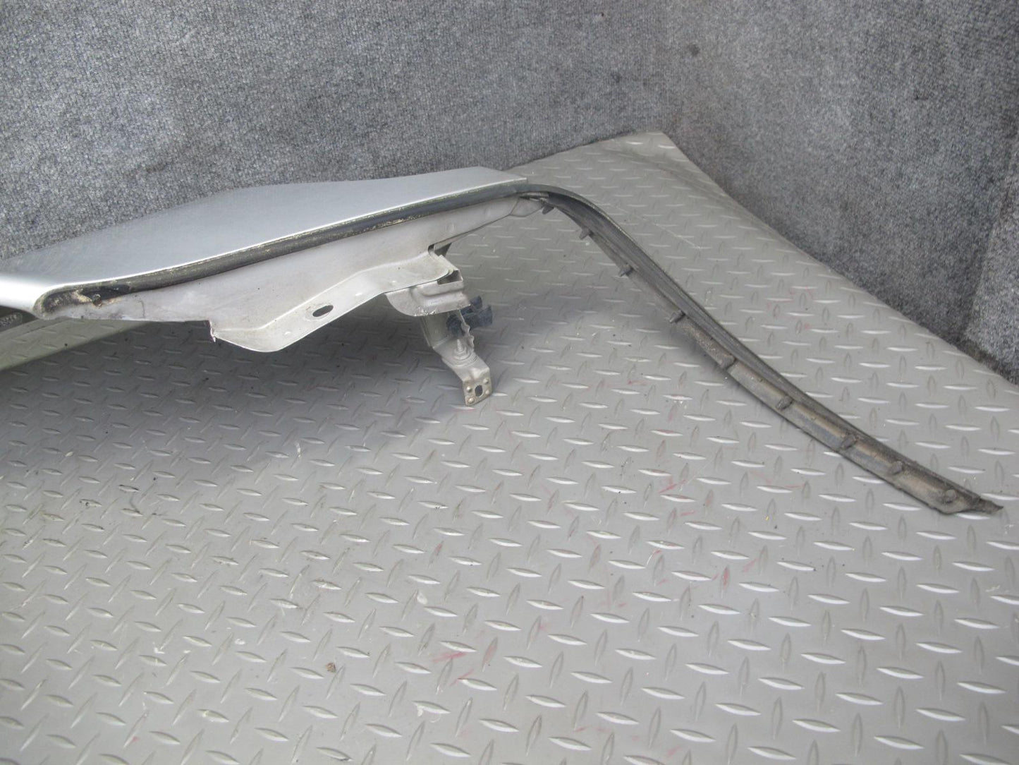 96-99 Mercedes W140 C140 Cl-class Coupe Front Right Fender Shell Panel Cover OEM