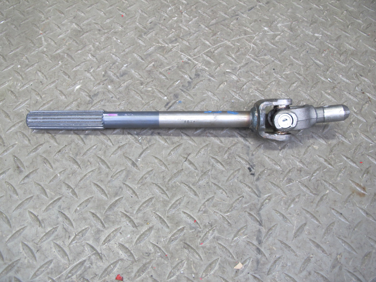 07-10 Saturn SKY Solstice Steering Column Intermediate U Joint Shaft OEM