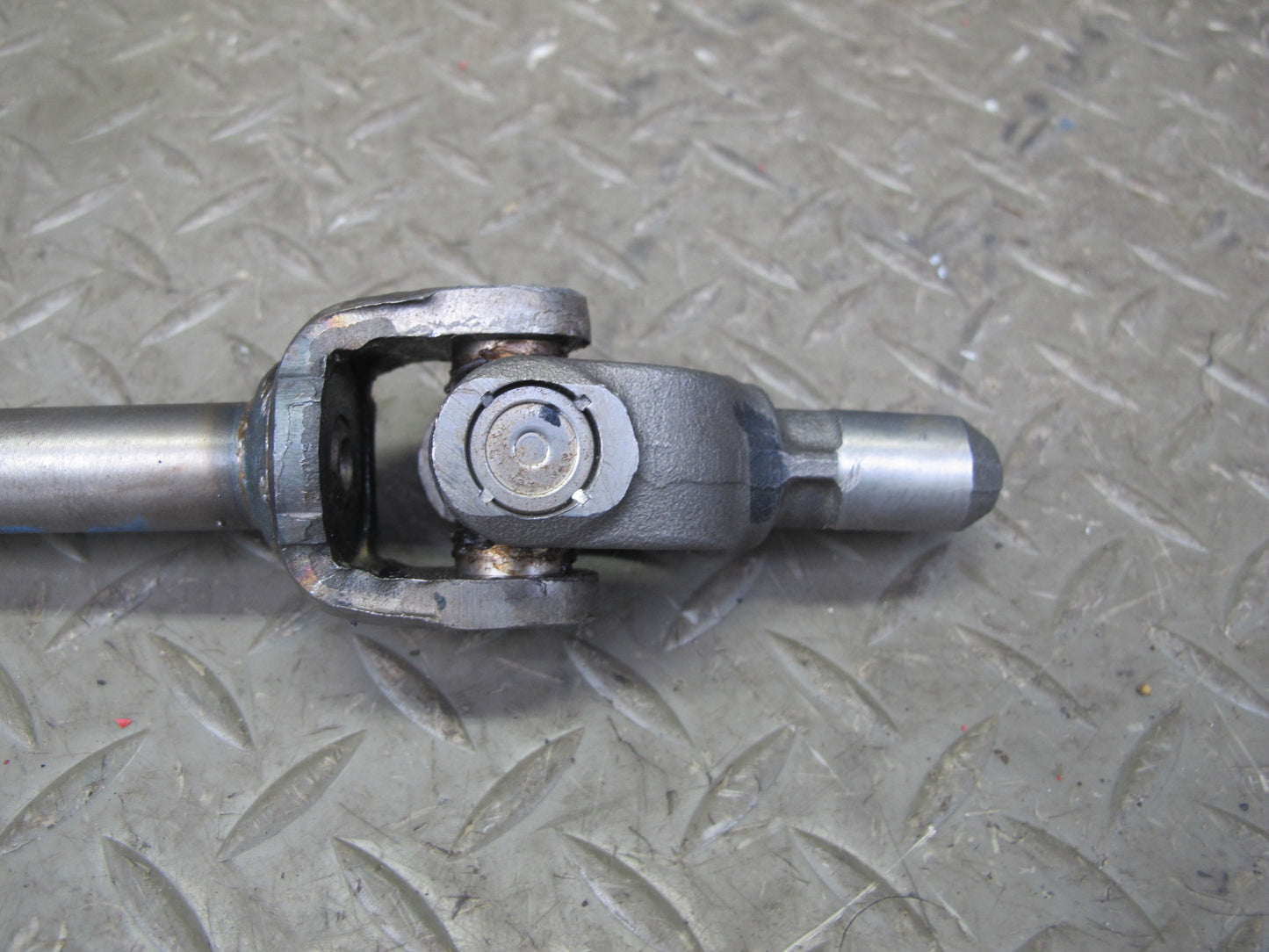 07-10 Saturn SKY Solstice Steering Column Intermediate U Joint Shaft OEM