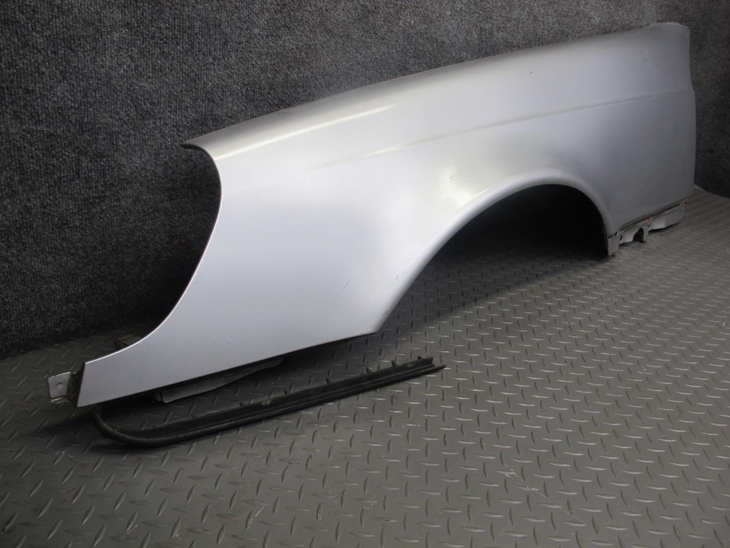 96-99 Mercedes W140 C140 Cl-class Coupe Front Left Fender Shell Panel Cover OEM